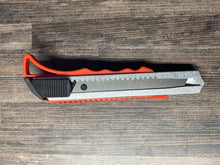 Load image into Gallery viewer, Utility knife AKA box cutter
